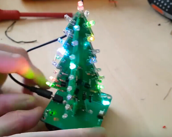 DIY 3D Xmas Tree Kit RGB Flashing LED Circuit Kit Colorful Christmas ...